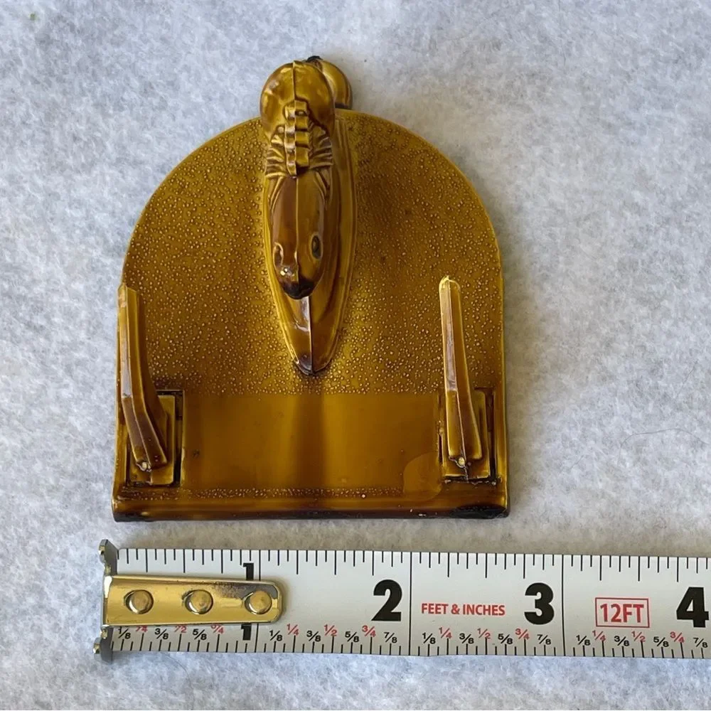 Horse head plaque with hooks key or clothing wall hooks